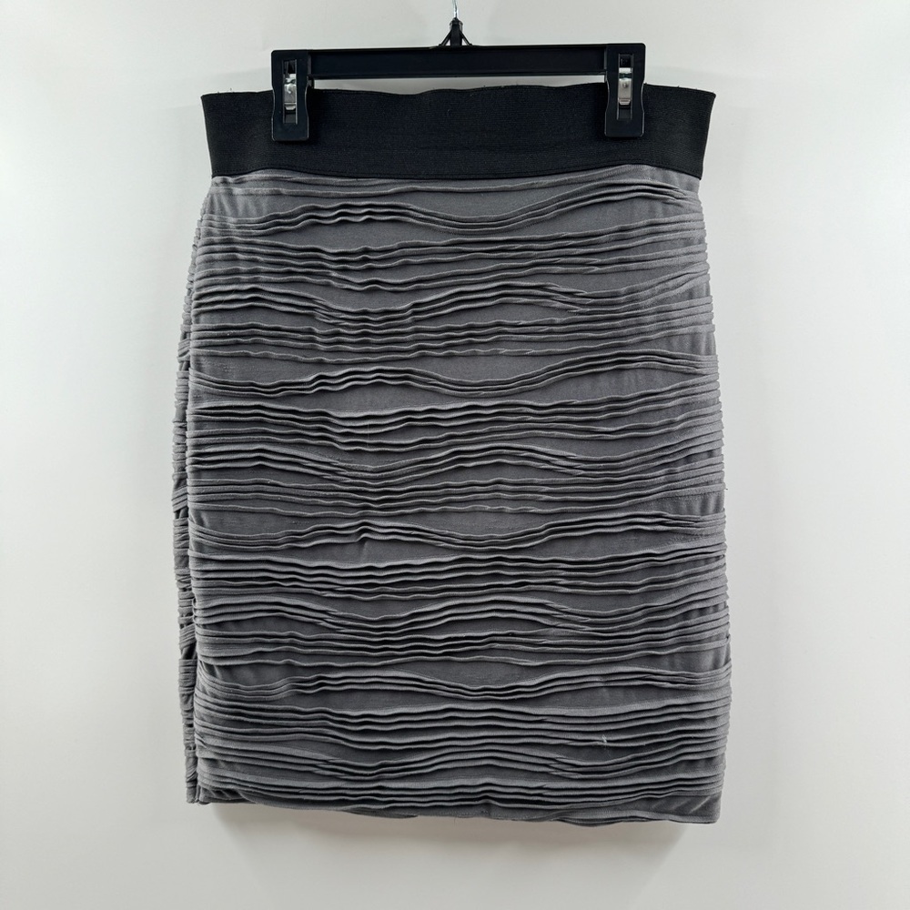 H&M Grey Textured Pencil Skirt (Size 8 / Medium)